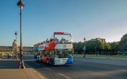 Paryski turystyczny autobus fotografia stock Paryski turystyczny autobus fotografia stock
