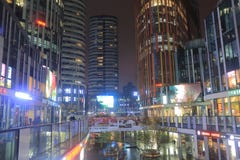 Paysage urbain commercial Pékin Chine de secteur de Sanlitun image libre de droits Paysage urbain commercial Pékin Chine de secteur de Sanlitun image libre de droits