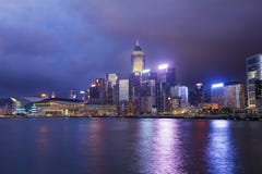 Paysage urbain de Hong Kong au crépuscule photo libre de droits Paysage urbain de Hong Kong au crépuscule photo libre de droits