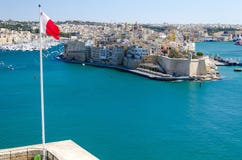 Penisola di L-Isla, porto e grande porto di La Valletta, Malta immagine stock libera da diritti Penisola di L-Isla, porto e grande porto di La Valletta, Malta immagine stock libera da diritti
