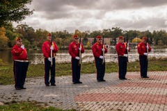 Pennsauken, New Jersey - November 5, 2017: Marine Corps League voerde bij deze Dag van de jarenveteraan ` s ceremonies uit royalty-vrije stock afbeeldingen Pennsauken, New Jersey - November 5, 2017: Marine Corps League voerde bij deze Dag van de jarenveteraan ` s ceremonies uit royalty-vrije stock afbeeldingen