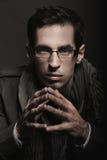 Pensiero dell'uomo d'affari immagini stock libere da diritti Pensiero dell'uomo d'affari immagini stock libere da diritti