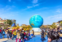 People At The Entrance Of Tokyo Disney Sea. Royalty Free Stock Photos People At The Entrance Of Tokyo Disney Sea. Royalty Free Stock Photos