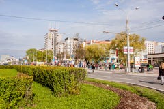 Permanent Ryssland - Maj 09 2016: Stadslandskap på den Lenin gatan royaltyfri foto Permanent Ryssland - Maj 09 2016: Stadslandskap på den Lenin gatan royaltyfri foto