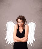 Personne mignonne avec les ailes illustrées par ange illustration de vecteur Personne mignonne avec les ailes illustrées par ange illustration de vecteur