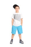 Petit garçon frais dans des vêtements à la mode images libres de droits Petit garçon frais dans des vêtements à la mode images libres de droits