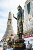 Petit groupe de Wat Arun Temple Photo libre de droits Petit groupe de Wat Arun Temple Photo libre de droits