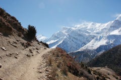 Petite haute de chemin en Himalaya photo libre de droits Petite haute de chemin en Himalaya photo libre de droits