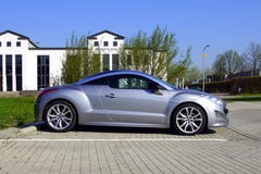 Peugeot RCZ Coupe - boczny widok obraz stock Peugeot RCZ Coupe - boczny widok obraz stock