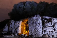 Photo antique de nuit de ruines image libre de droits Photo antique de nuit de ruines image libre de droits