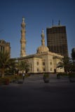 Piękny Meczetowy wieczór widok, Zjednoczone Emiraty Arabskie zdjęcie stock Piękny Meczetowy wieczór widok, Zjednoczone Emiraty Arabskie zdjęcie stock