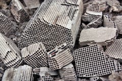 Pices des defekten Katalysator stockbilder Pices des defekten Katalysator stockbilder