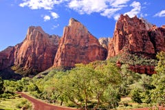 Picos de Zion National Park, los E.E.U.U. fotografía de archivo Picos de Zion National Park, los E.E.U.U. fotografía de archivo