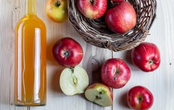 Picture from above. Freshly aqueezed apple juice. royalty free stock images Picture from above. Freshly aqueezed apple juice. royalty free stock images