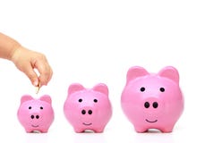 piggy αποταμίευση τοποθέτησης χρημάτων τραπεζών στοκ εικόνες piggy αποταμίευση τοποθέτησης χρημάτων τραπεζών στοκ εικόνες
