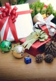 Piles de cadeaux de Noël Photos stock Piles de cadeaux de Noël Photos stock