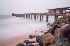 Pilier au swakopmund en Namibie photographie stock Pilier au swakopmund en Namibie photographie stock