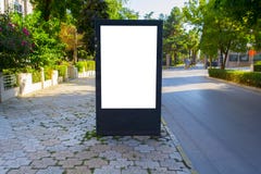 Pionowo pusty billboard z kopii przestrzenią dla twój zawartości lub wiadomości tekstowej, outdoors reklamuje egzamin próbnego up obrazy stock Pionowo pusty billboard z kopii przestrzenią dla twój zawartości lub wiadomości tekstowej, outdoors reklamuje egzamin próbnego up obrazy stock