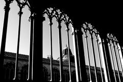 PISA, ITÁLIA - CERCA DO FEVEREIRO DE 2018: O interior do cemitério monumental no quadrado dos milagre imagens de stock royalty free PISA, ITÁLIA - CERCA DO FEVEREIRO DE 2018: O interior do cemitério monumental no quadrado dos milagre imagens de stock royalty free