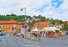 Pittoresk fyrkantig siktsBrasov stad Rumänien Royaltyfria Bilder Pittoresk fyrkantig siktsBrasov stad Rumänien Royaltyfria Bilder