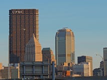 Pittsburgh horisont på solnedgången royaltyfria bilder Pittsburgh horisont på solnedgången royaltyfria bilder
