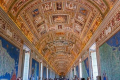 Plafond du hall de carte de Vatican, Rome, Italie images stock Plafond du hall de carte de Vatican, Rome, Italie images stock