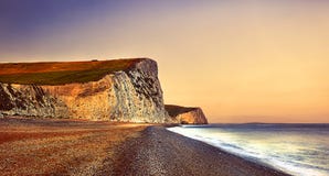 Plage Cliff Concept de destination de voyage de porte de Durdle photographie stock libre de droits Plage Cliff Concept de destination de voyage de porte de Durdle photographie stock libre de droits