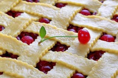 Plan rapproché de tarte aux cerises aigre crue photo libre de droits Plan rapproché de tarte aux cerises aigre crue photo libre de droits