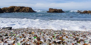 Playa de cristal, Fort Bragg California Fotos de archivo libres de regalías Playa de cristal, Fort Bragg California Fotos de archivo libres de regalías
