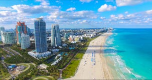 Playa del sur, Miami Beach florida Silueta del hombre de negocios Cowering fotografía de archivo Playa del sur, Miami Beach florida Silueta del hombre de negocios Cowering fotografía de archivo