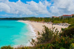 Playa Esmeralda i Holguin, Kuba Sikten uppifrån av stranden Härlig turkos för karibiskt hav arkivbilder Playa Esmeralda i Holguin, Kuba Sikten uppifrån av stranden Härlig turkos för karibiskt hav arkivbilder