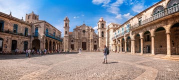 Plaza de la Catedral - havannacigarr, Kuba royaltyfri foto Plaza de la Catedral - havannacigarr, Kuba royaltyfri foto