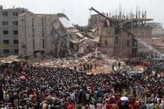 Plaza del Rana delle conseguenze nel Bangladesh (foto dell'archivio) fotografia stock libera da diritti Plaza del Rana delle conseguenze nel Bangladesh (foto dell'archivio) fotografia stock libera da diritti
