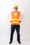 Plein tir de corps de worke barbu supérieur beau de construction d'homme photographie stock libre de droits Plein tir de corps de worke barbu supérieur beau de construction d'homme photographie stock libre de droits