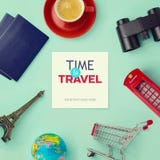 Podróży pojęcia egzaminu próbnego up projekt Przedmioty odnosić sie podróżować wokoło pustego papieru z retro filtrowym skutkiem obrazy stock Podróży pojęcia egzaminu próbnego up projekt Przedmioty odnosić sie podróżować wokoło pustego papieru z retro filtrowym skutkiem obrazy stock