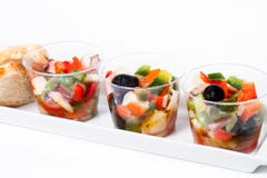 Poivrons bourr?s sur des tranches de pain photos stock Poivrons bourr?s sur des tranches de pain photos stock