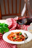 Pomodoro Al pappa ζυμαρικών Ύφος αγροτικό Στοκ φωτογραφία με δικαίωμα ελεύθερης χρήσης Pomodoro Al pappa ζυμαρικών Ύφος αγροτικό Στοκ φωτογραφία με δικαίωμα ελεύθερης χρήσης