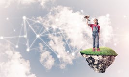 Pomysł dziecko Internetowa komunikacja, online pa lub bawić się i fotografia royalty free Pomysł dziecko Internetowa komunikacja, online pa lub bawić się i fotografia royalty free