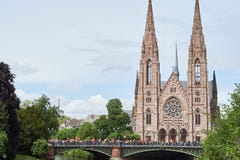 Pont D ` Auvergne met protestants royalty-vrije stock afbeeldingen Pont D ` Auvergne met protestants royalty-vrije stock afbeeldingen