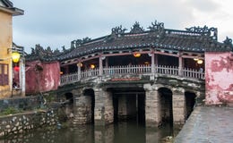 Ponte coperto giapponese in Hoi An immagini stock Ponte coperto giapponese in Hoi An immagini stock