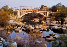 Ponte do arco-íris em Folsom Califórnia imagem de stock Ponte do arco-íris em Folsom Califórnia imagem de stock