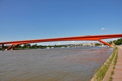 Ponte vermelha da cidade imagens de stock Ponte vermelha da cidade imagens de stock