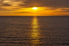 Por do sol em Jimbaran, Kuta sul, Bali, Indonésia fotografia de stock Por do sol em Jimbaran, Kuta sul, Bali, Indonésia fotografia de stock