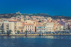 Port los angeles Maddalena w Włochy Samochody na nadbrzeżu obrazy royalty free Port los angeles Maddalena w Włochy Samochody na nadbrzeżu obrazy royalty free