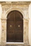 Porta massiccia della quercia fotografia stock Porta massiccia della quercia fotografia stock