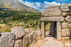 A porta norte do palácio de Mycenae foto de stock royalty free A porta norte do palácio de Mycenae foto de stock royalty free
