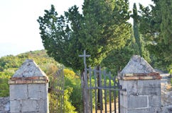 Porte ouverte d'église image stock Porte ouverte d'église image stock