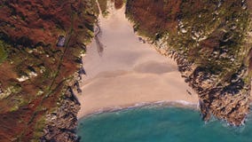 Porthcurno, Cornwall Sandy Beach und Atlantik von oben stockfoto Porthcurno, Cornwall Sandy Beach und Atlantik von oben stockfoto