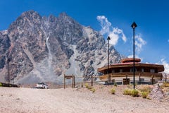 Portillo-Berge und Hotel Chile stockfotografie Portillo-Berge und Hotel Chile stockfotografie