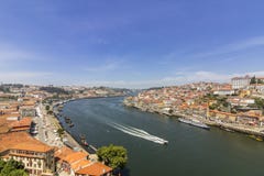 Porto krajobrazu widok nad Douro rzeką Zdjęcie Stock Porto krajobrazu widok nad Douro rzeką Zdjęcie Stock